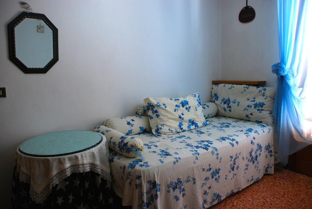 Bed And Breakfast Il Girasole Lamporecchio Cameră foto